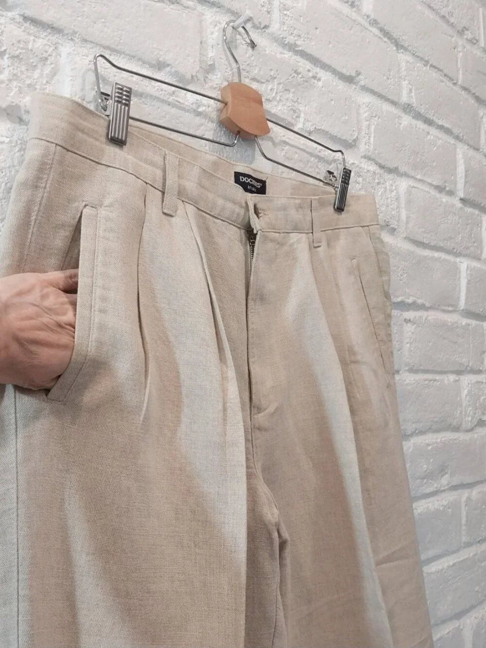 Vintage 90s Dockers Khakis Pants 38x32 Beige Relaxed Fit Two-Pleated Linen Cotto